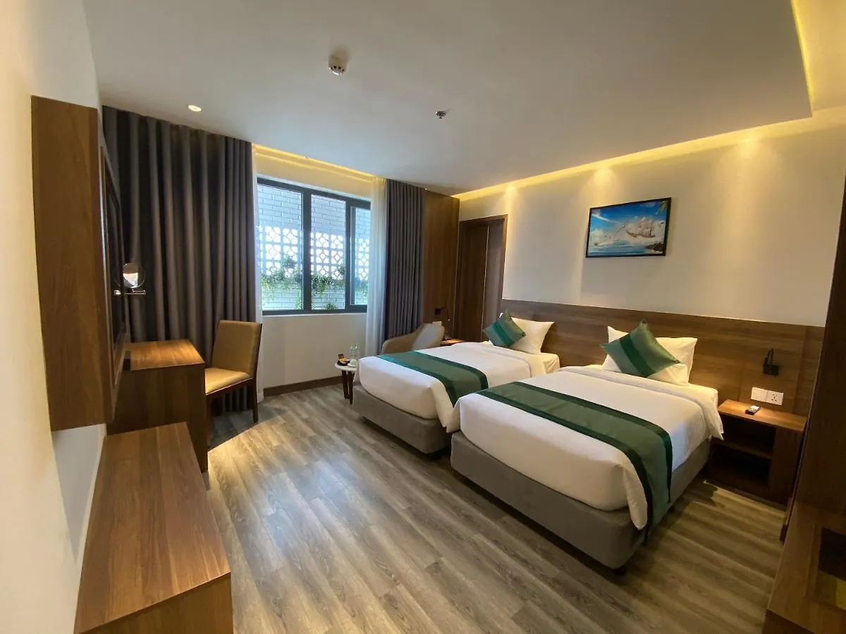 Hotel The Sailing Bay Nha Trang