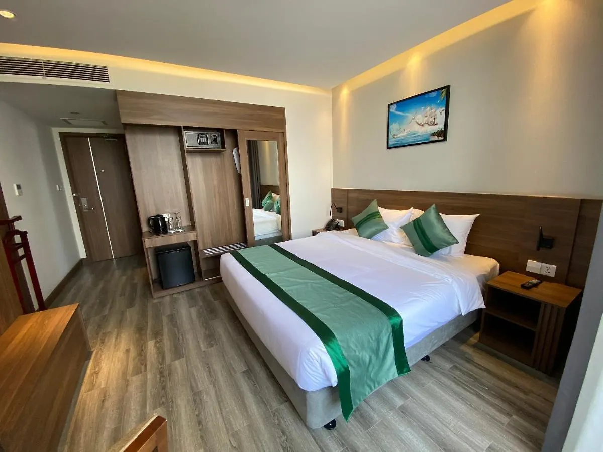 Hotel The Sailing Bay Nha Trang