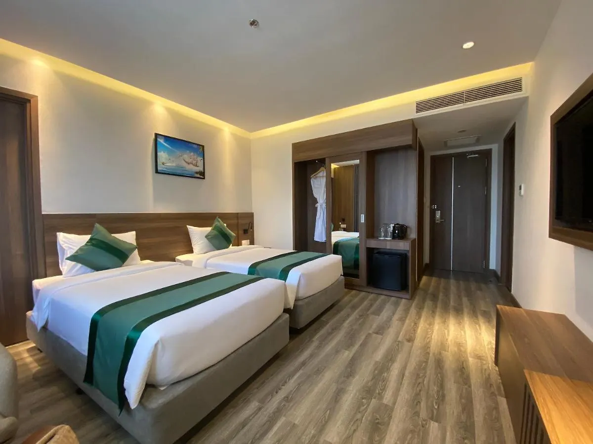 Hotel The Sailing Bay Nha Trang 4*,  Vietnam
